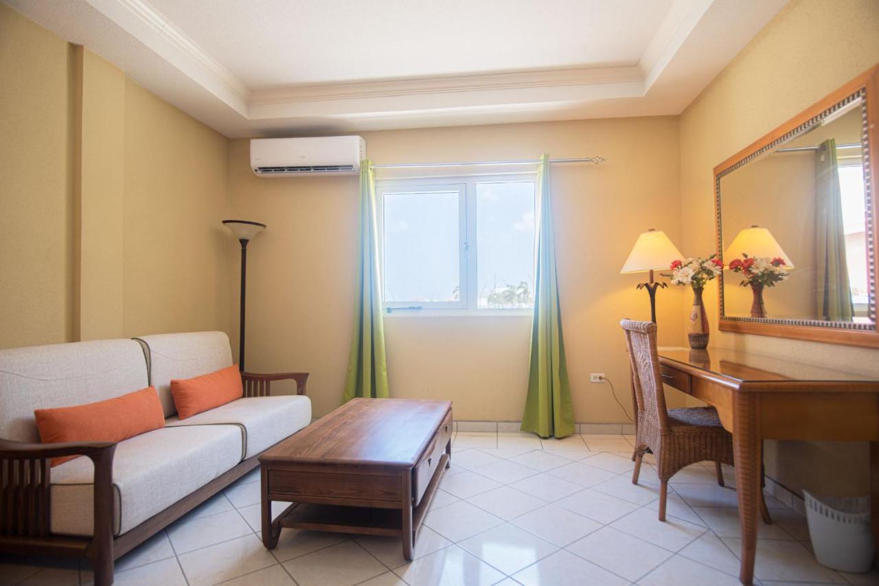 Bay Harbor Luxury 1 Bedroom Apartment Oranjestad