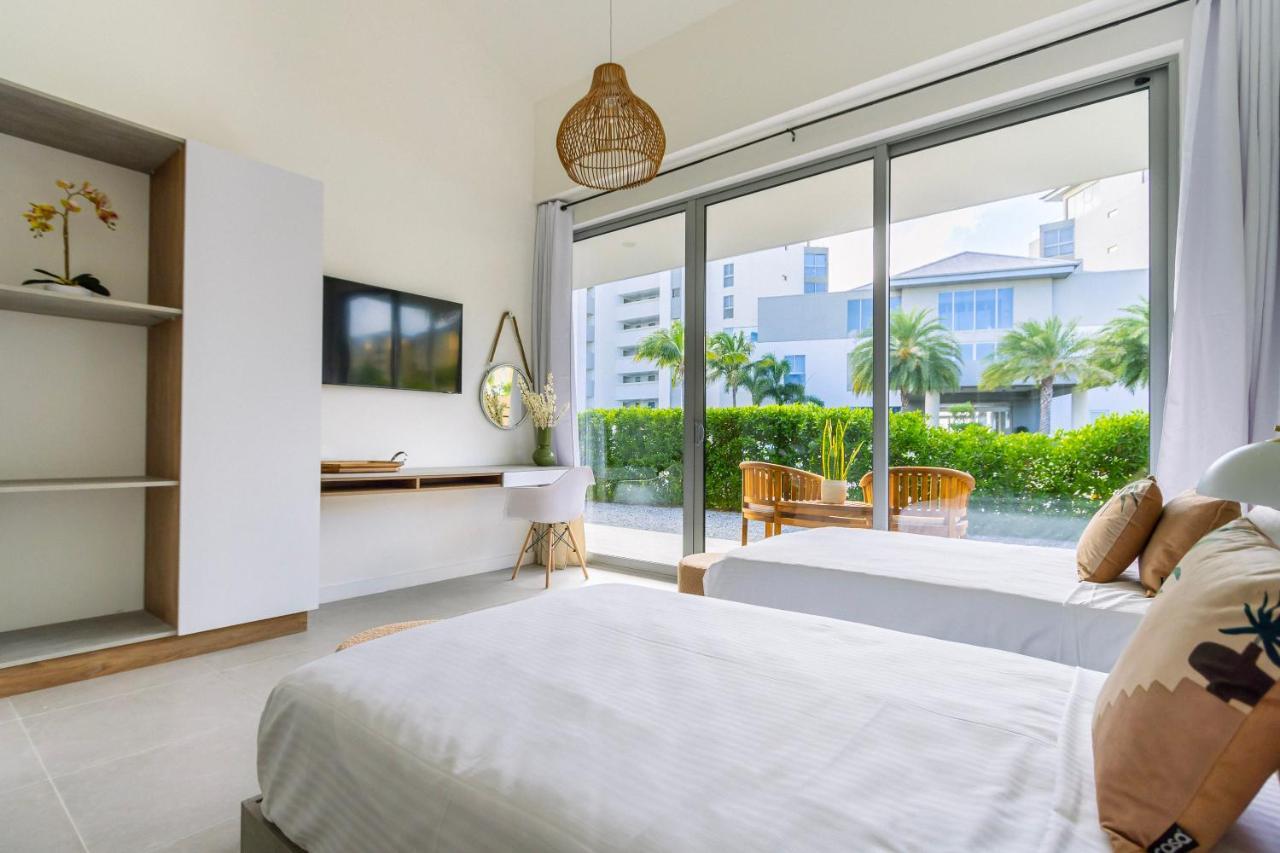 3 Bdrm 2 Bath With Private Pool- Azure Residences Pousada Palm Beach