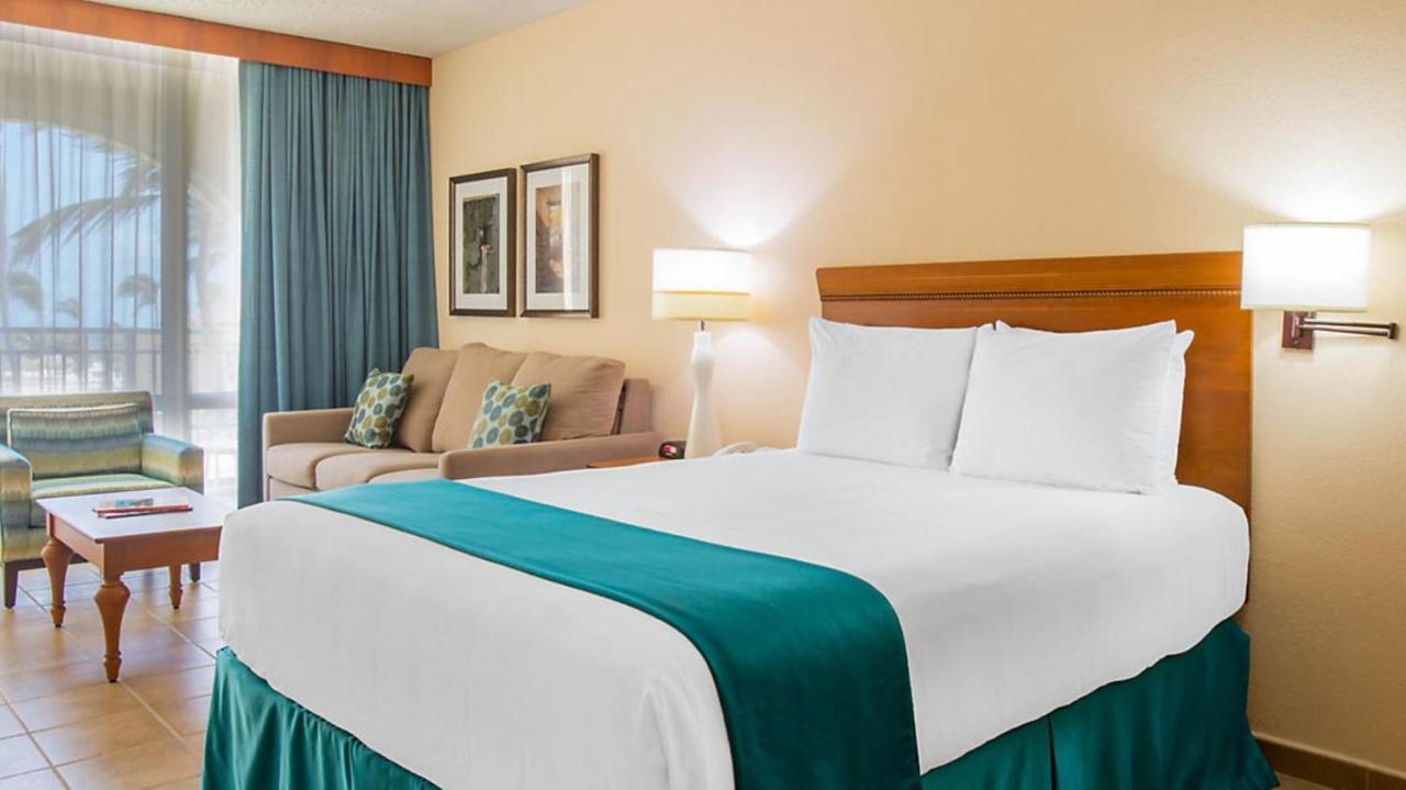 Bluegreen At La & Casino Resort *