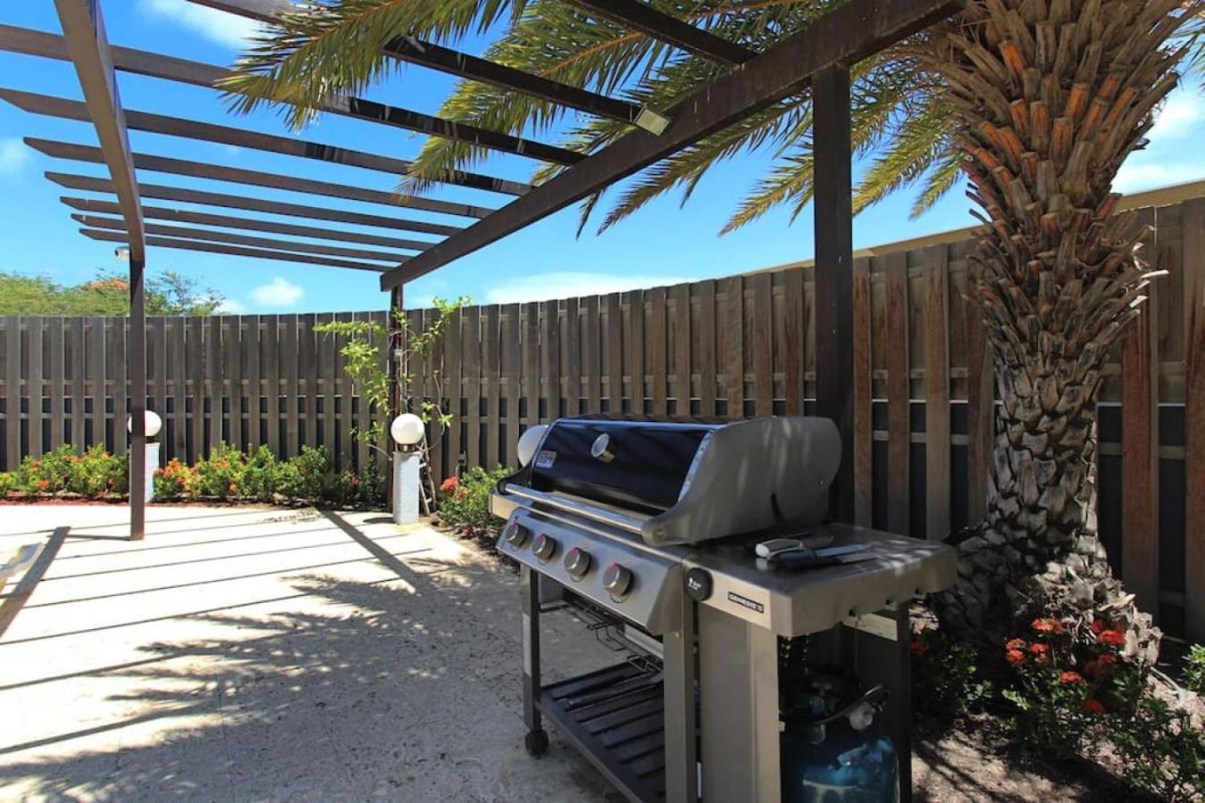 Apartment Large Luxury On Palm Palm Beach