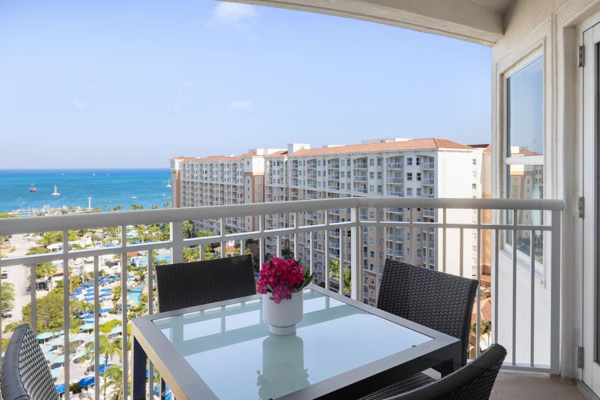 Hotel Marriott's Aruba Surf Club