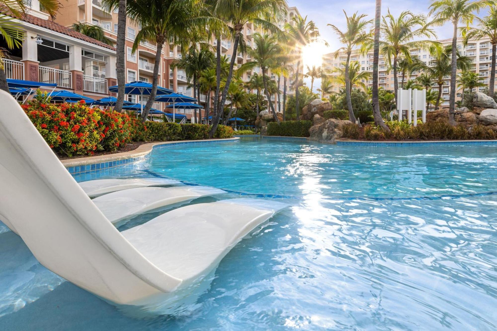 Marriott's Aruba Surf Club Hotel 3*