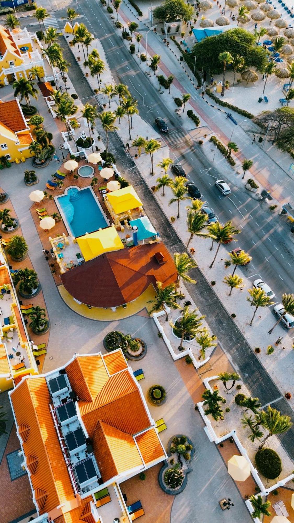Amsterdam Manor 4*