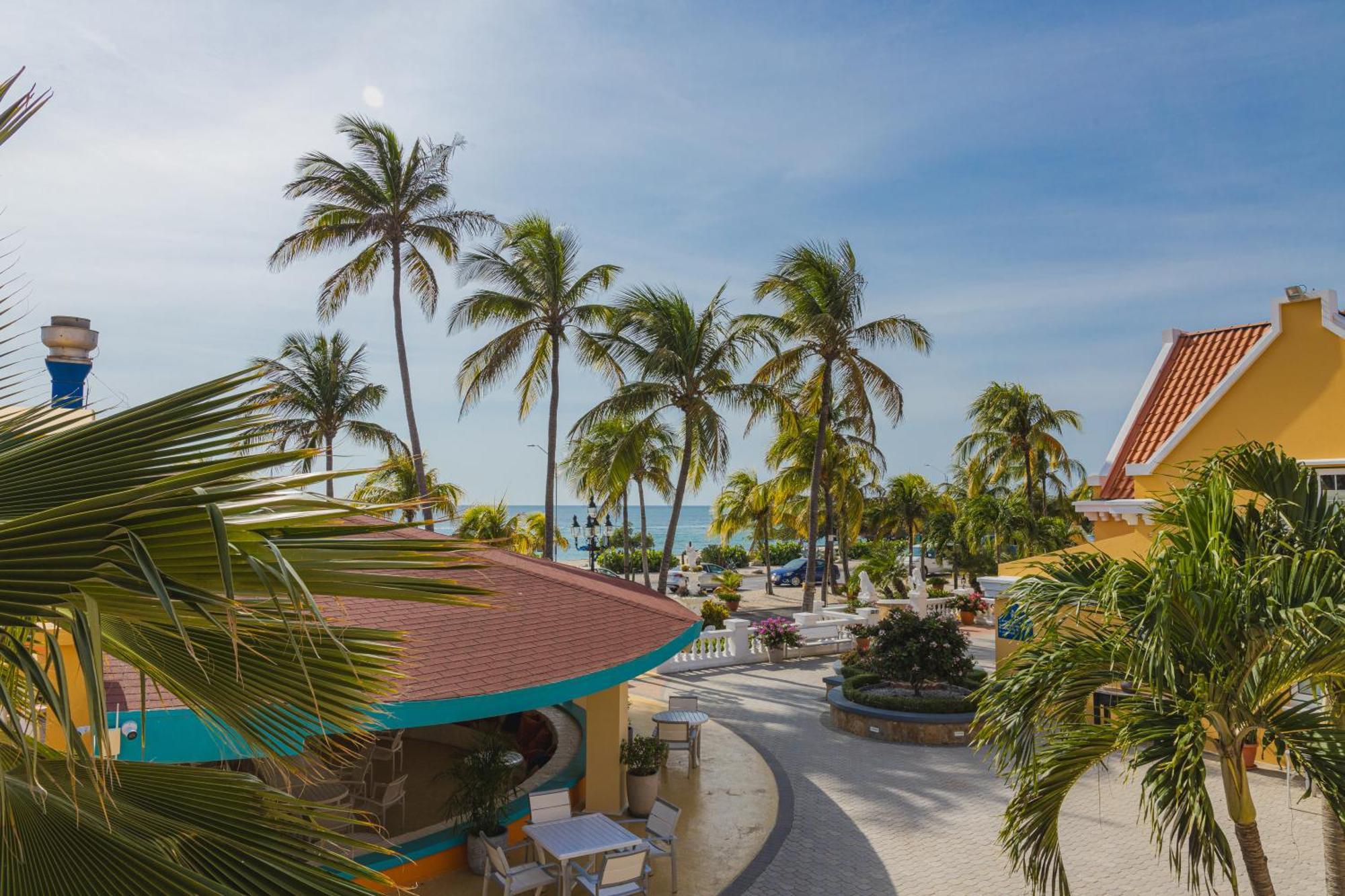 Amsterdam Manor Resort 4*