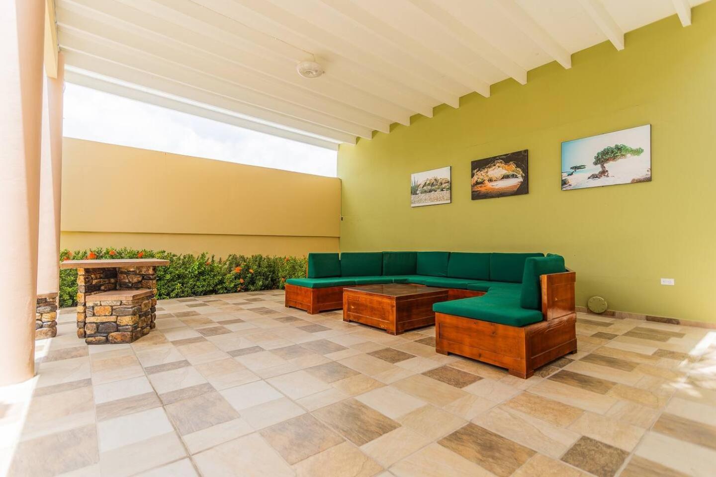 Apartment Juanedu Oranjestad