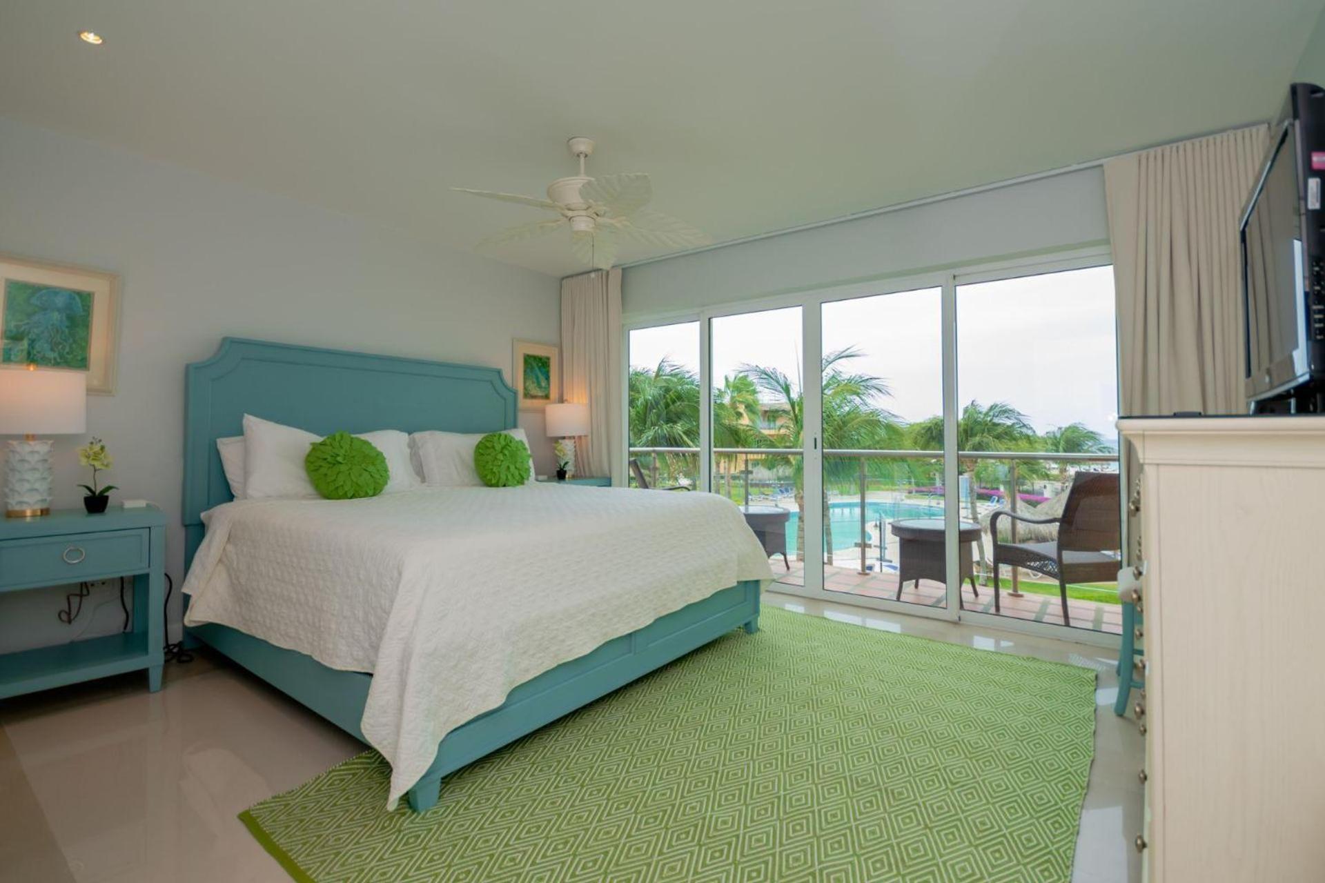 Holiday home Beachfront - Royal Aquamarine 3br - Bc252