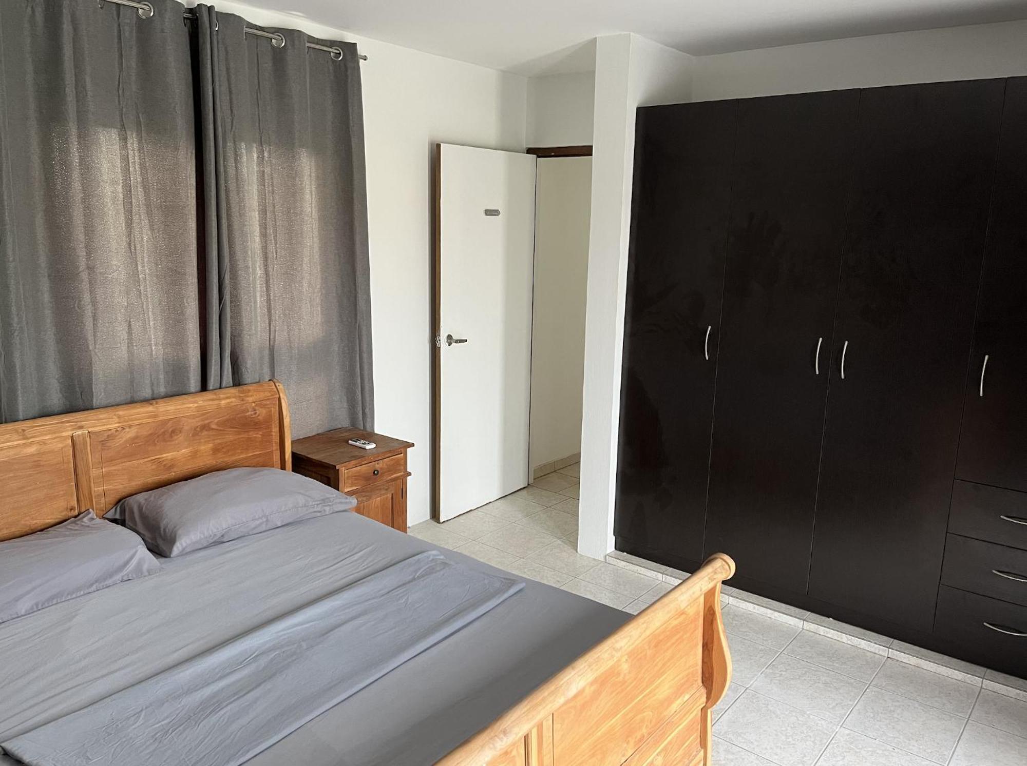 Genesis Apartment Palm Beach