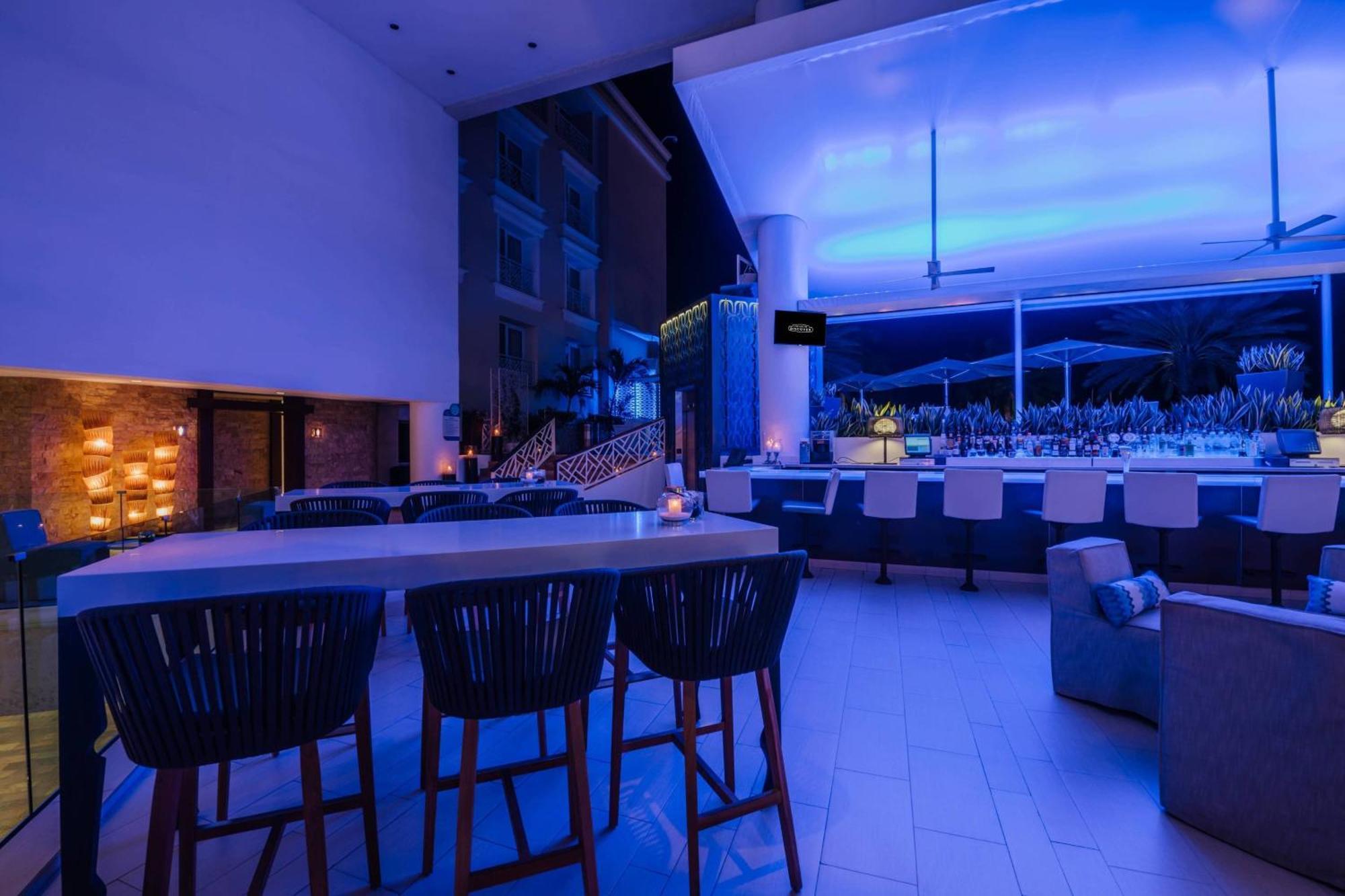 Renaissance Wind Creek Aruba Resort 4*