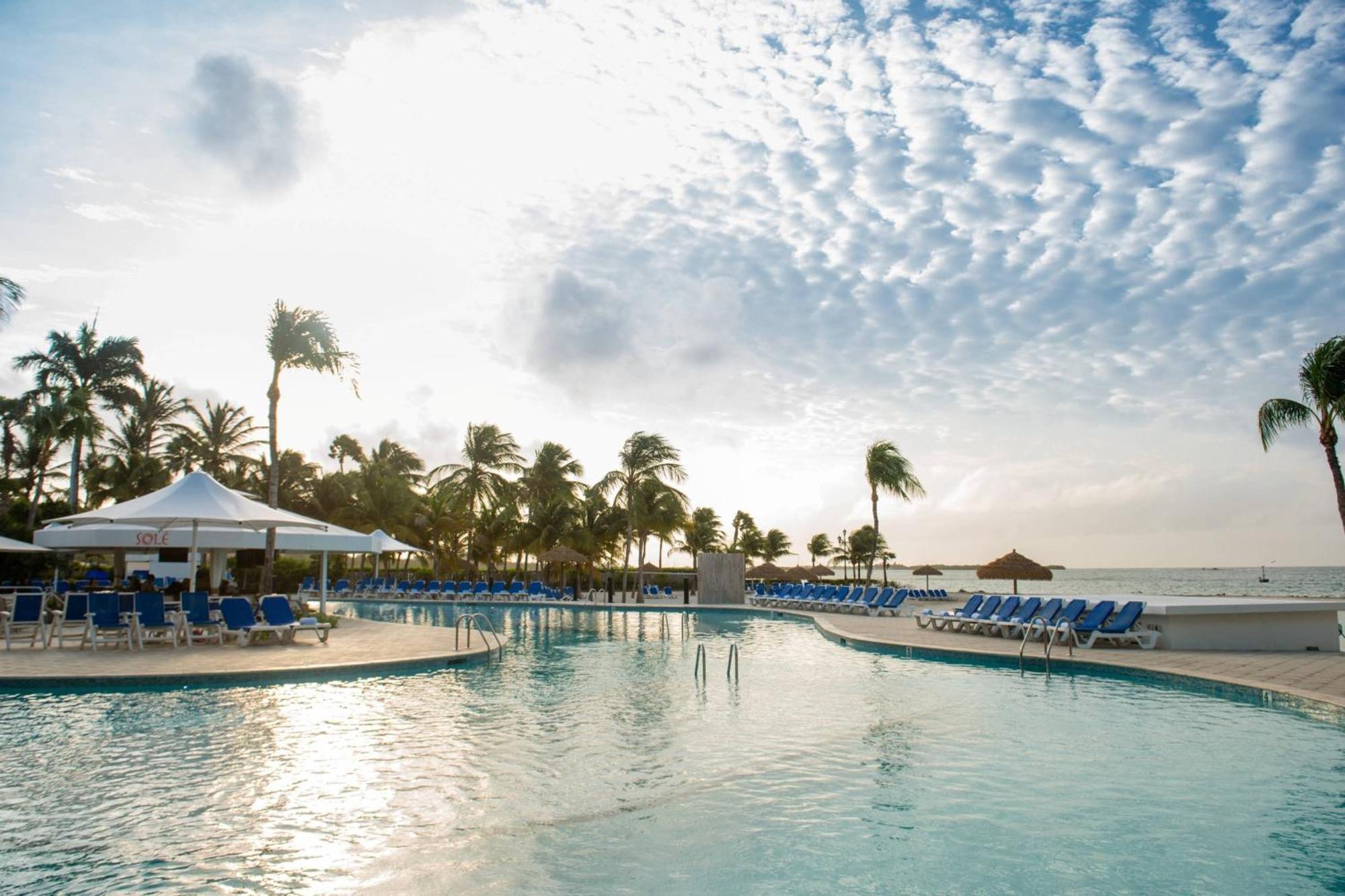 Renaissance Wind Creek Aruba 4*