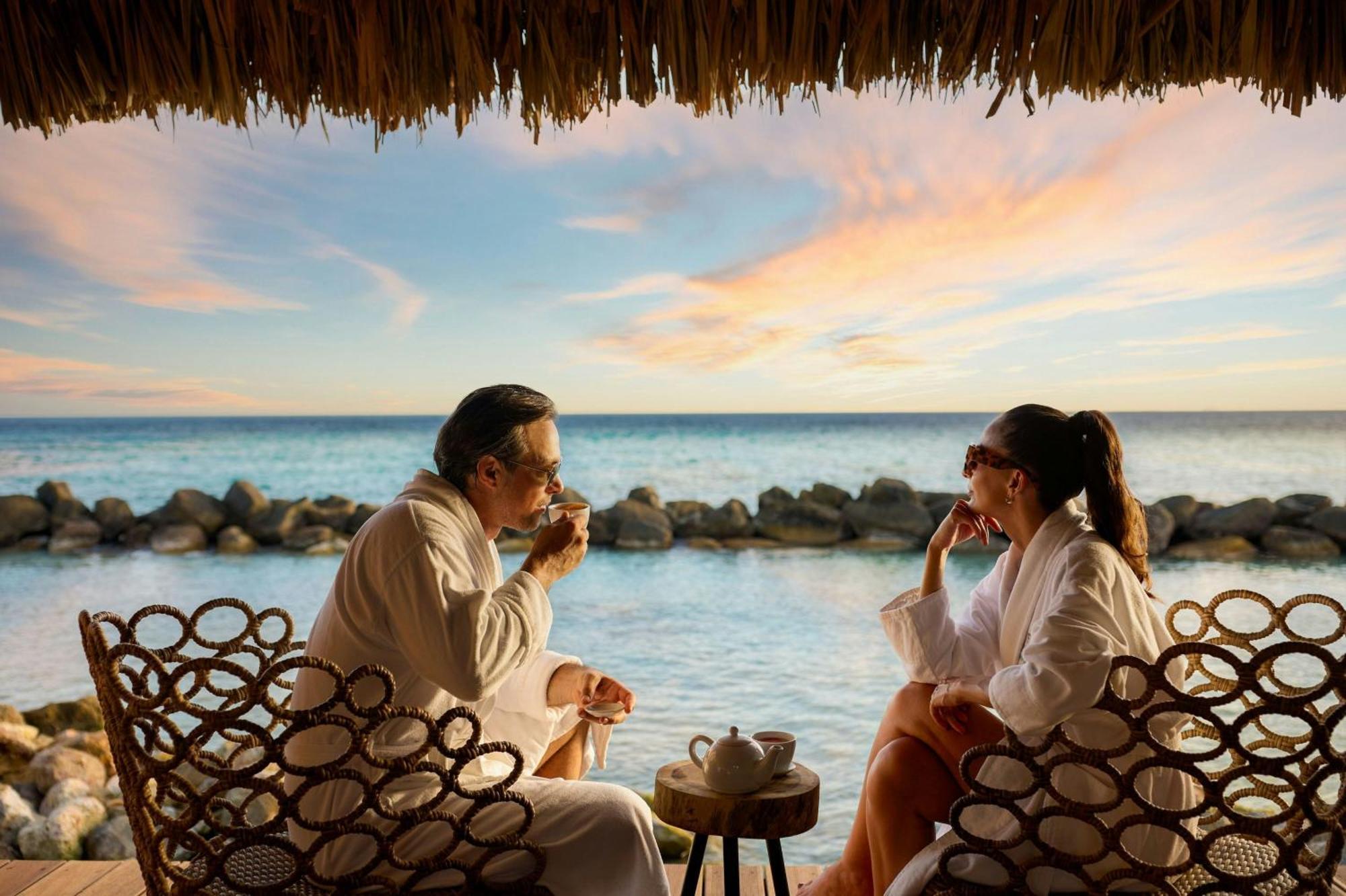 Resort Renaissance Wind Creek Aruba 4*