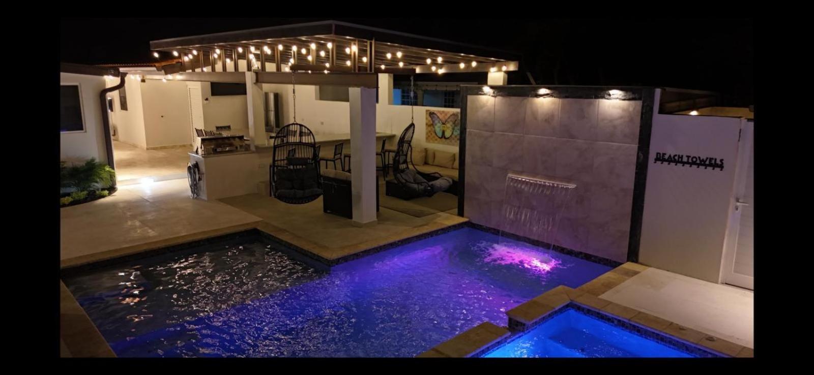 New Tropical Indulgence Sotto Del Sol 7br By Bocobay *