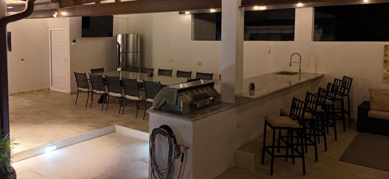 Villa New Tropical Indulgence Sotto Del Sol 7br By Bocobay *