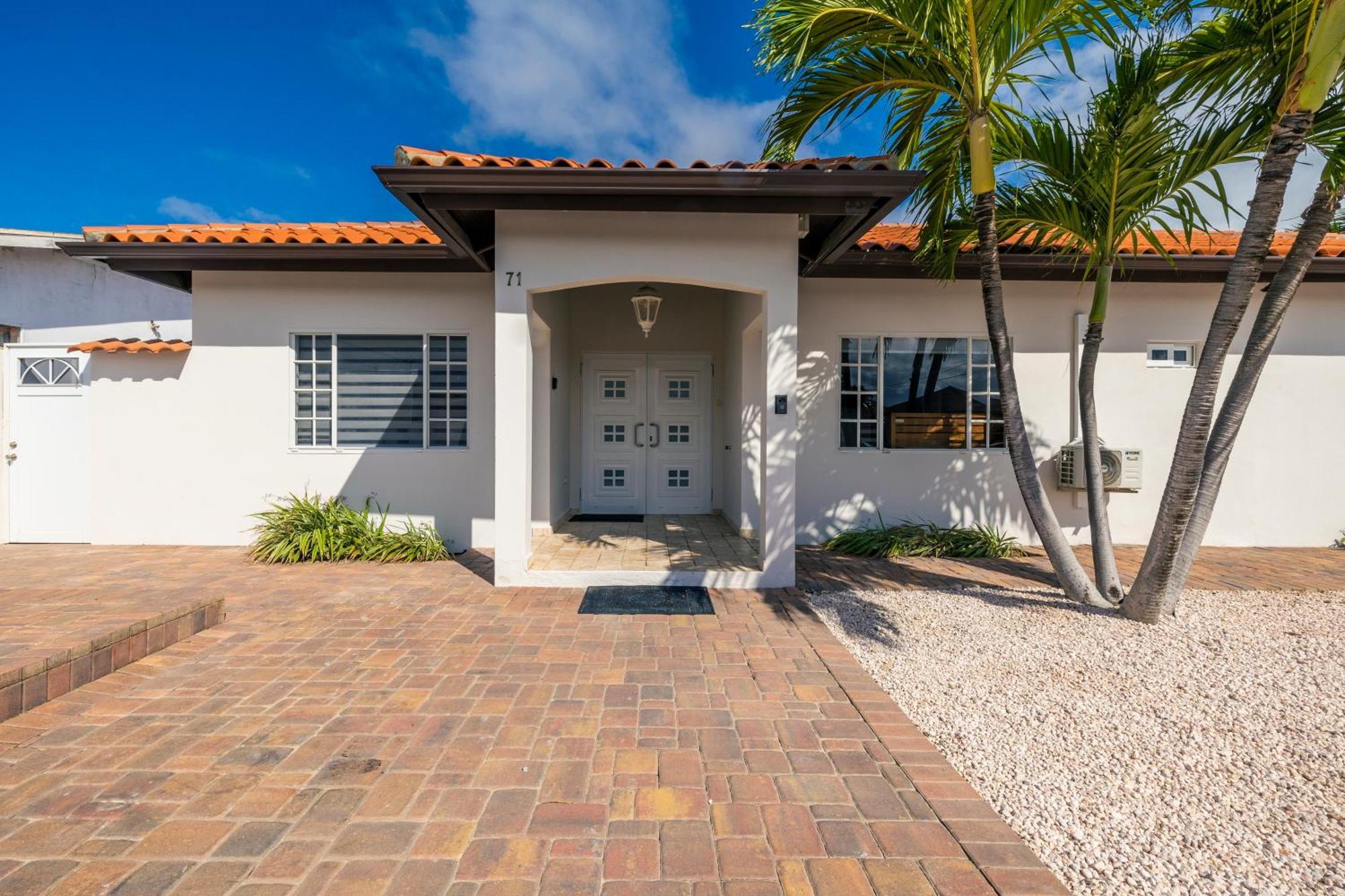 New Tropical Indulgence Sotto Del Sol 7br By Bocobay Villa Palm Beach