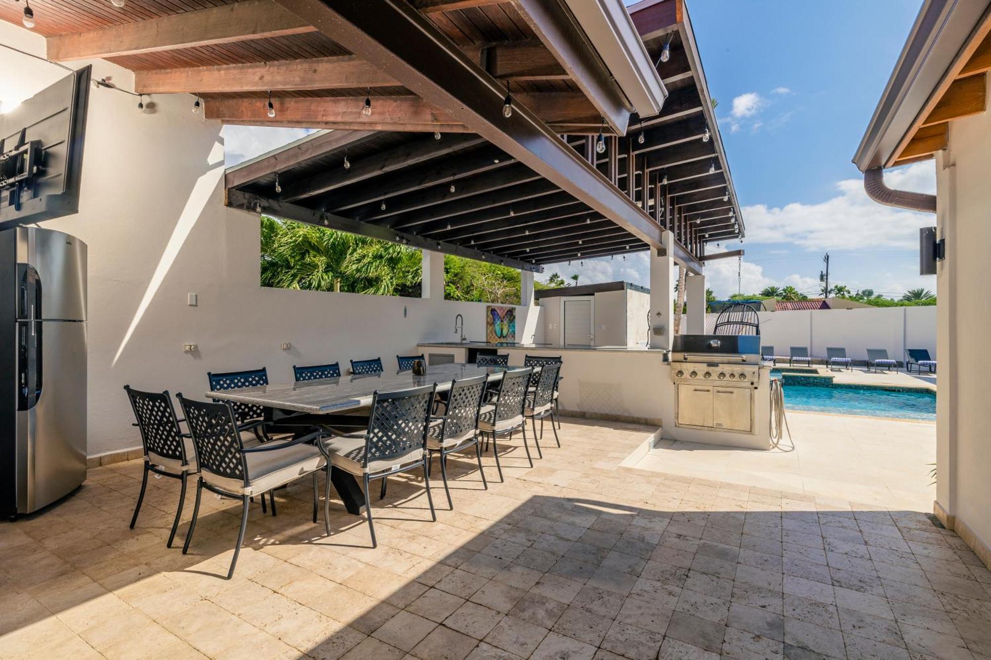 Villa New Tropical Indulgence Sotto Del Sol 7br By Bocobay Palm Beach