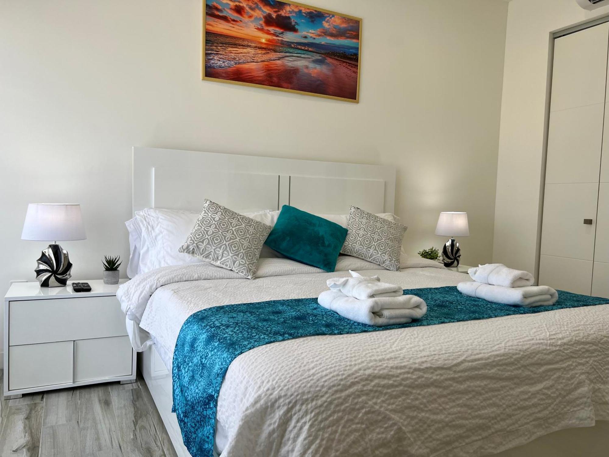 The Cove - Condo Hotel - Palm Beach Strip Aparthotel 5*