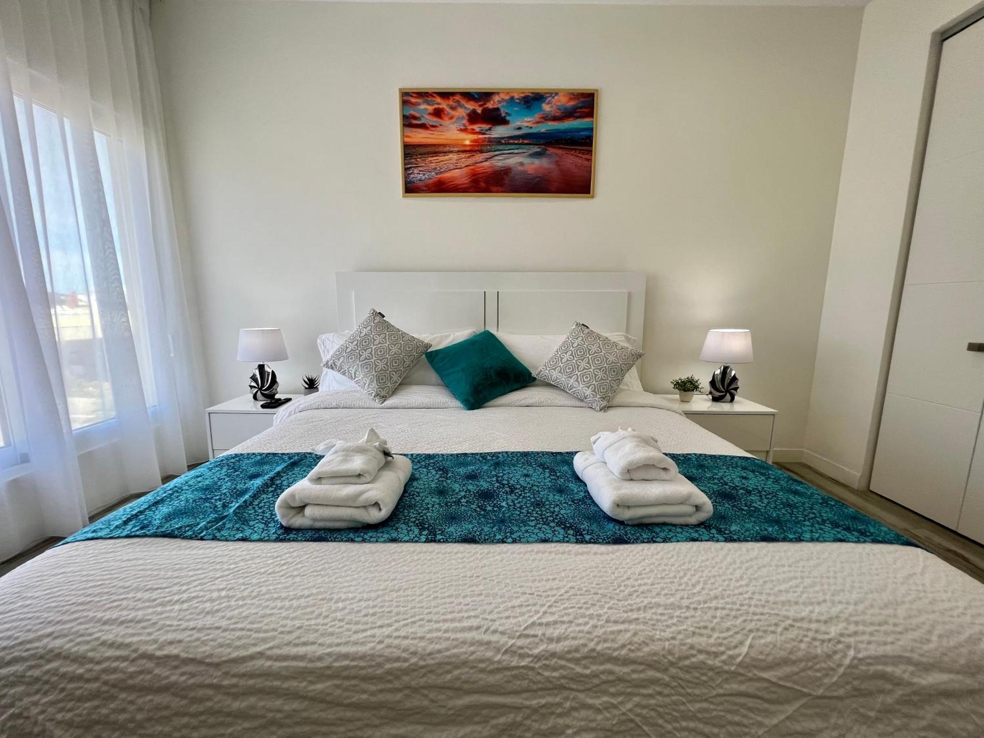 The Cove - Condo Hotel - Palm Beach Strip Aparthotel 5*