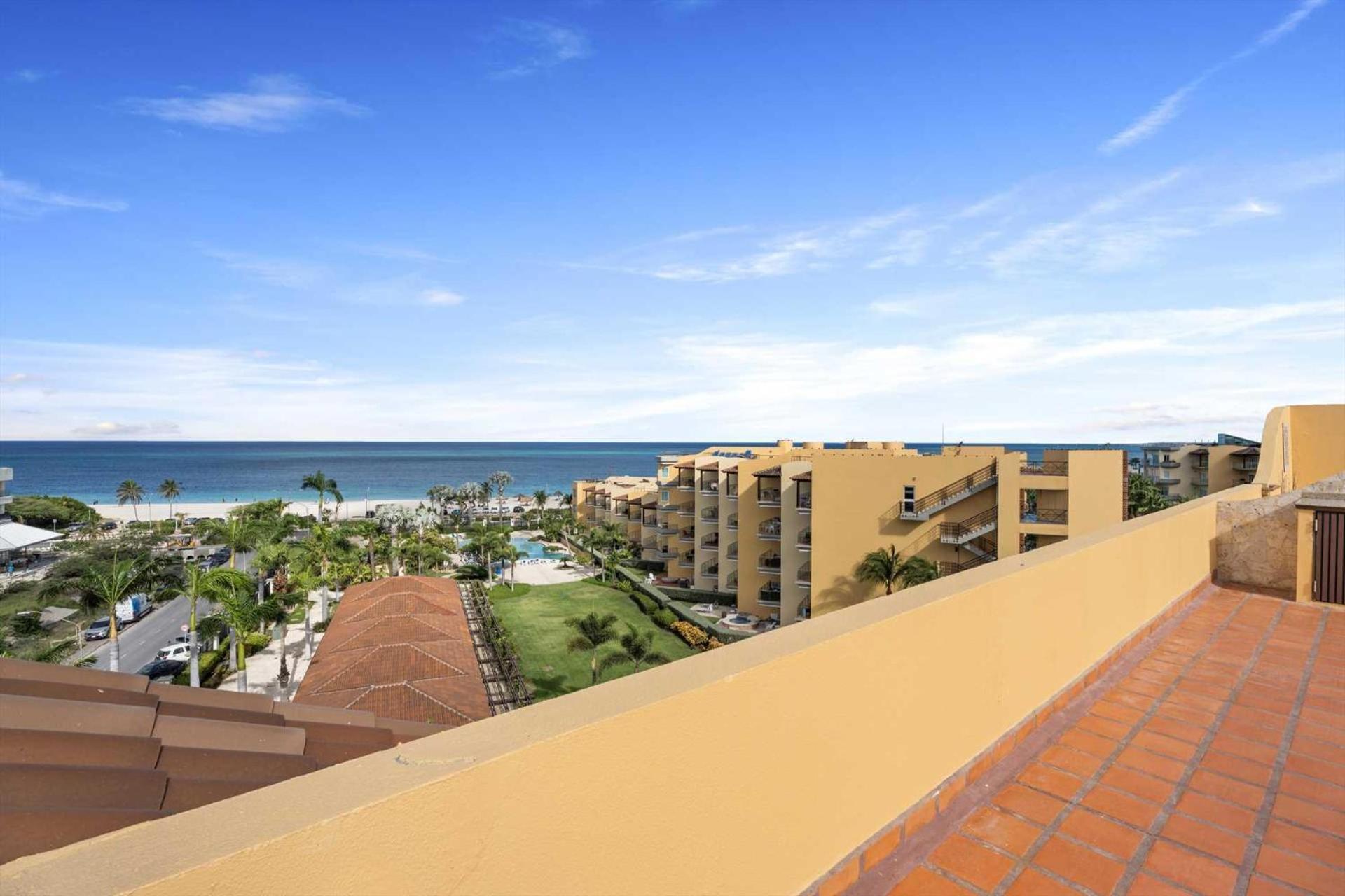 Beachfront - Amber Penthouse 2br - P512