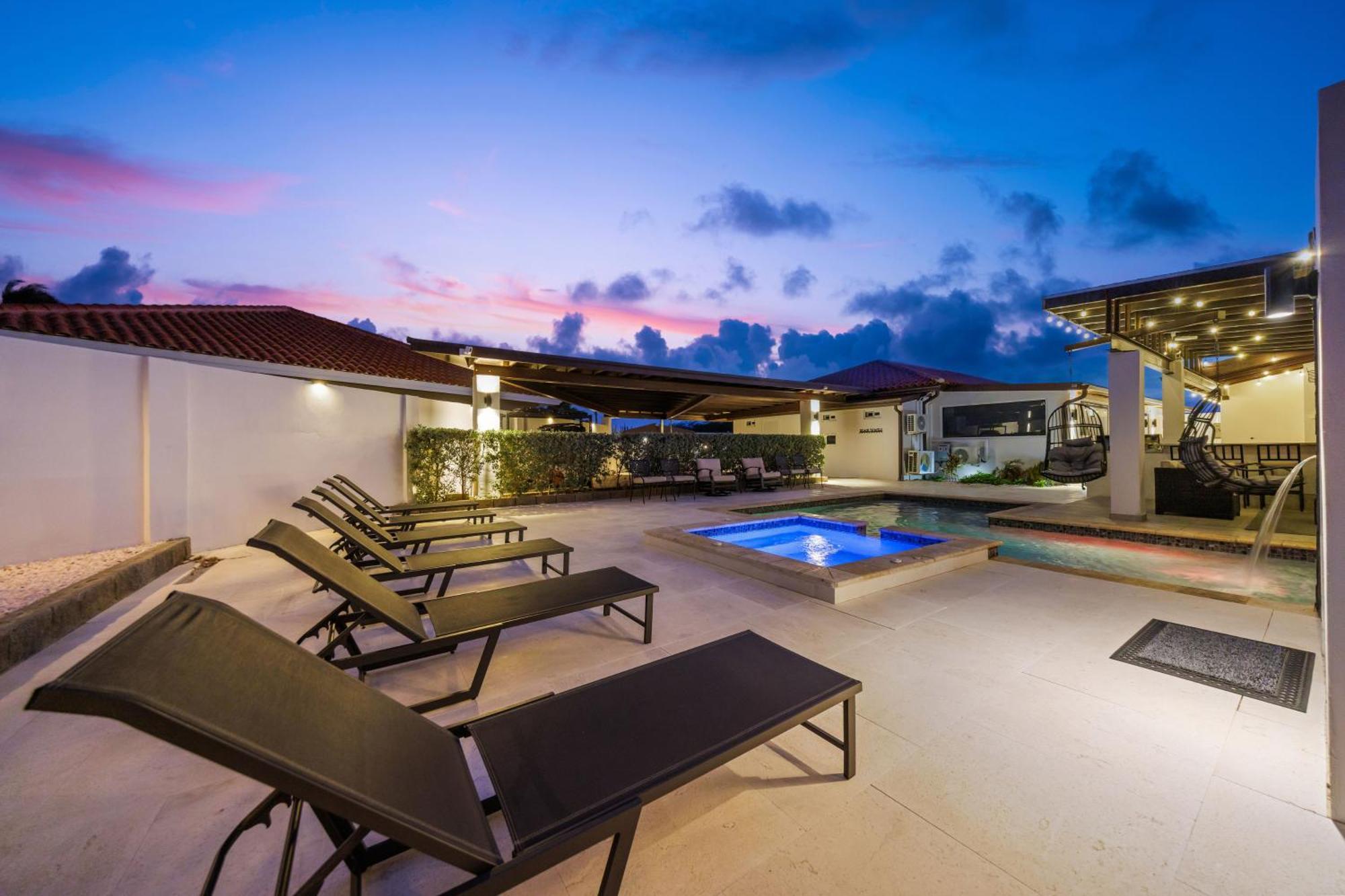 New Tropical Indulgence Sotto Del Sol 7br By Bocobay Villa Palm Beach