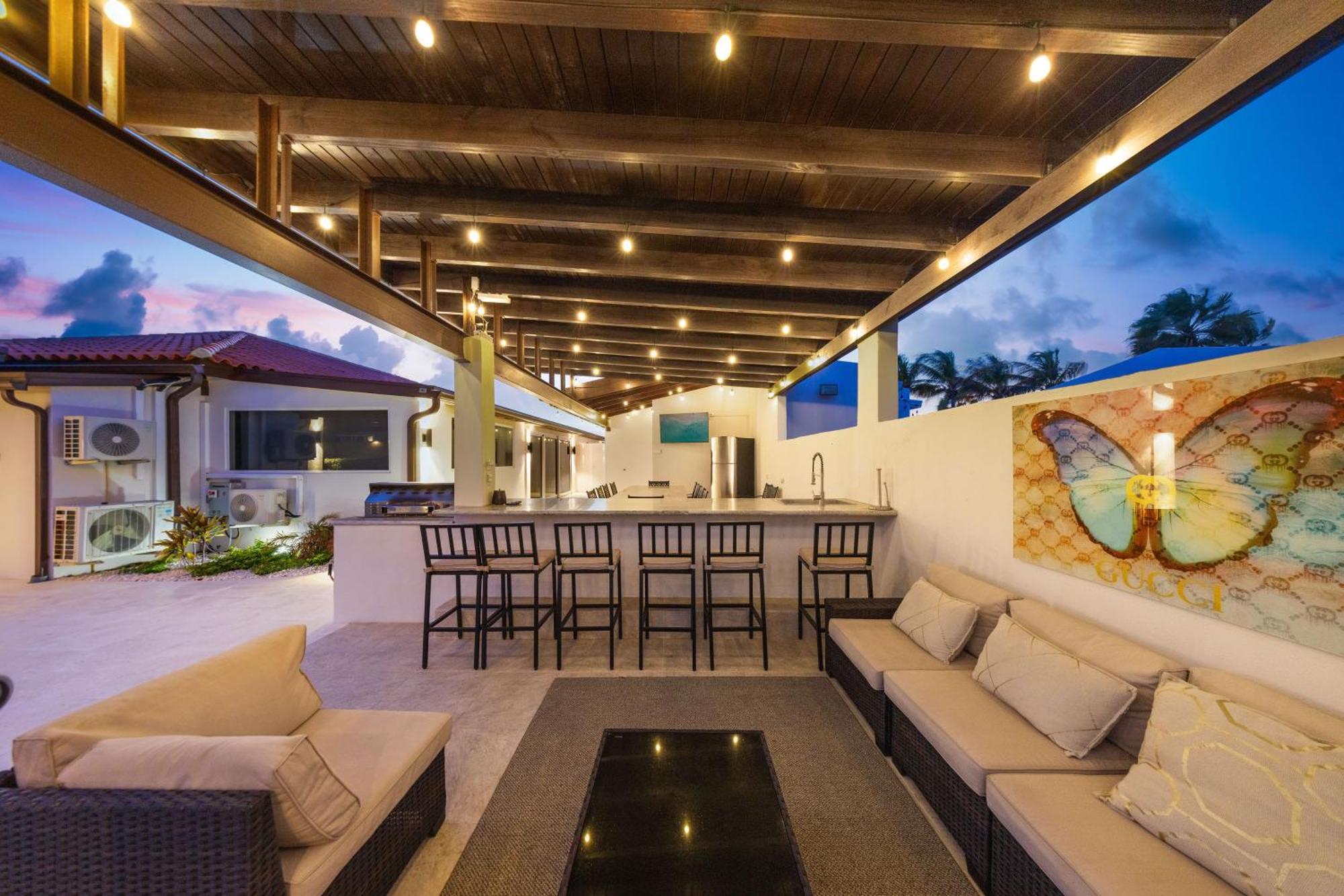 Villa New Tropical Indulgence Sotto Del Sol 7br By Bocobay Palm Beach