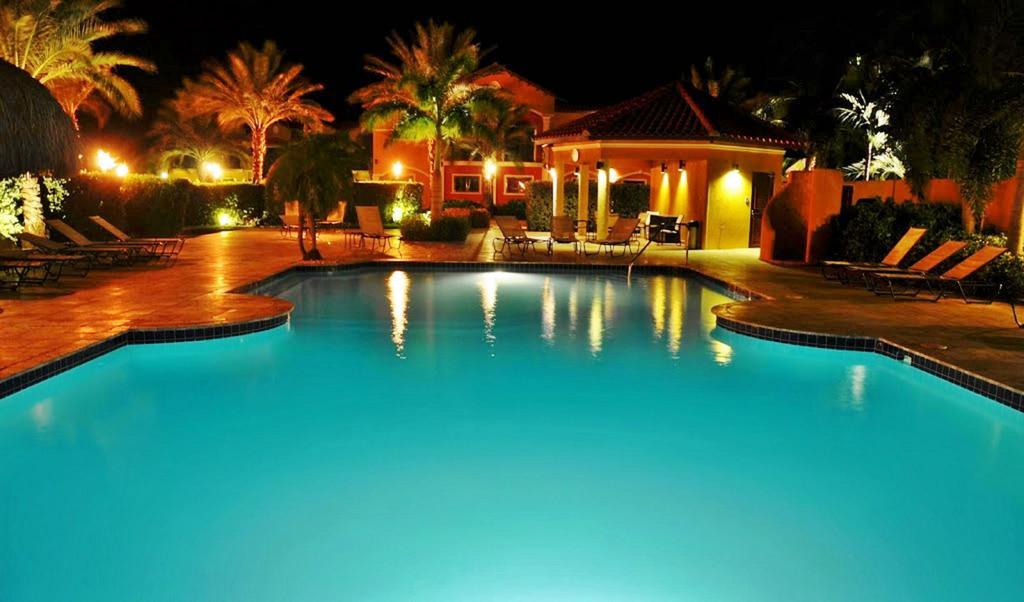 Gold Coast Luxury One Floor *