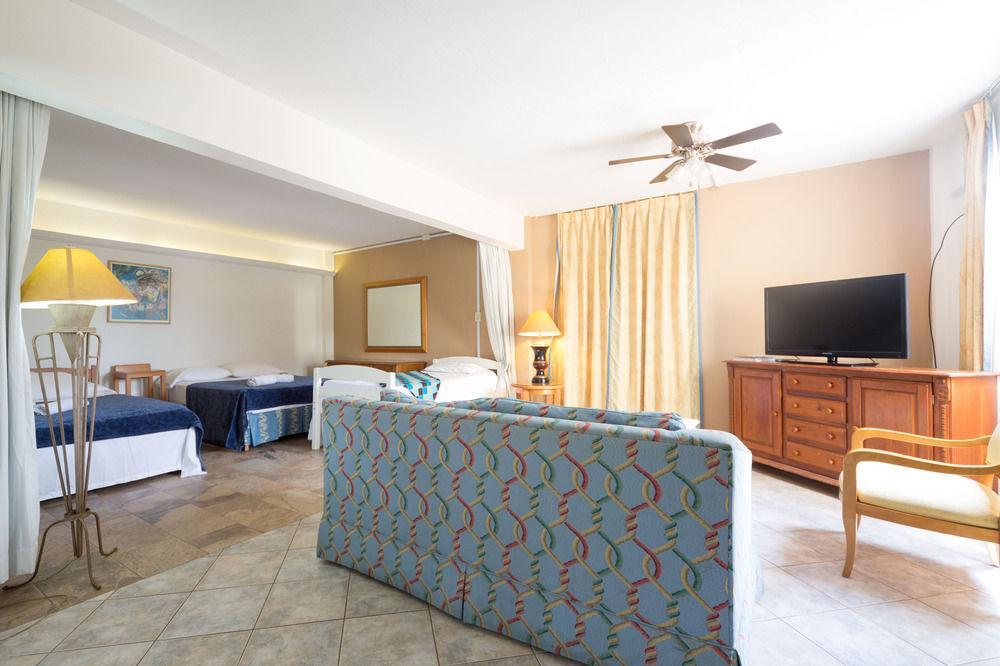La Felicidad Oranjestad