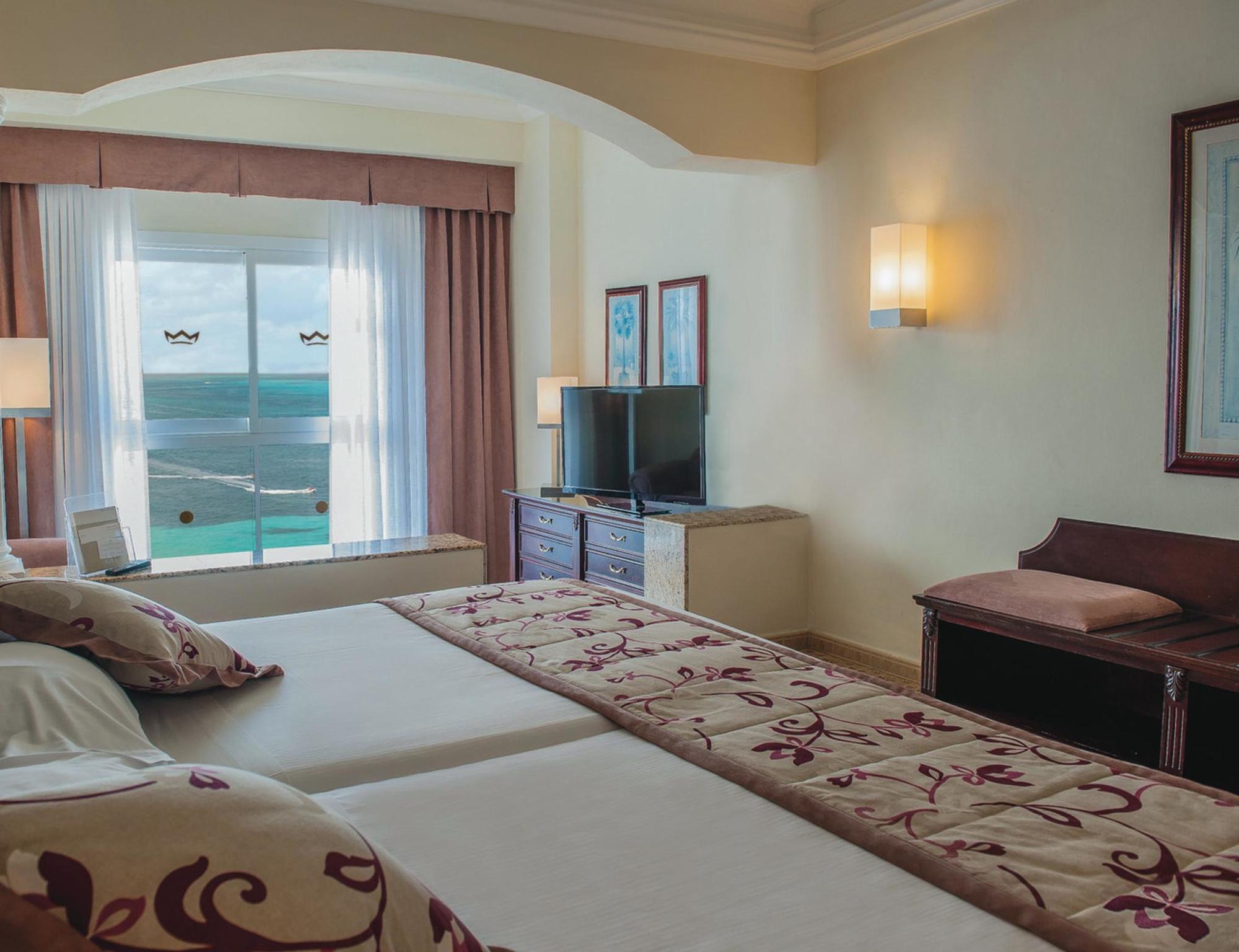Riu Palace Aruba Palm Beach
