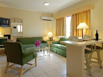 Pauline's Apartamento Palm Beach