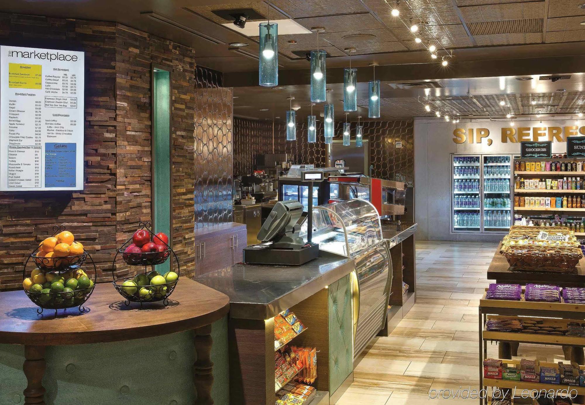 Marriott's Aruba Surf Club Hotel 3*