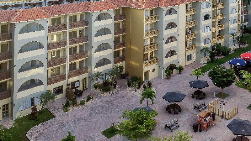 Resort Eagle Aruba Palm Beach