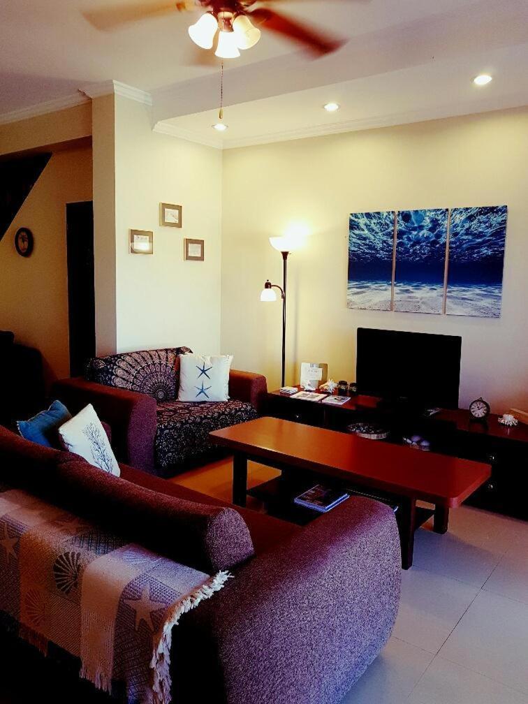 Aruba Breeze Aparthotel
