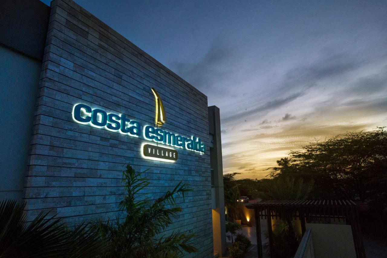 Costa Esmeralda Village *