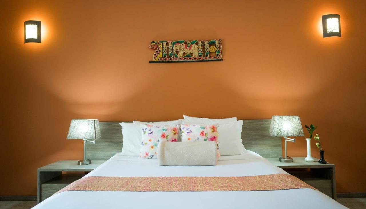 Costa Esmeralda Village Apartment