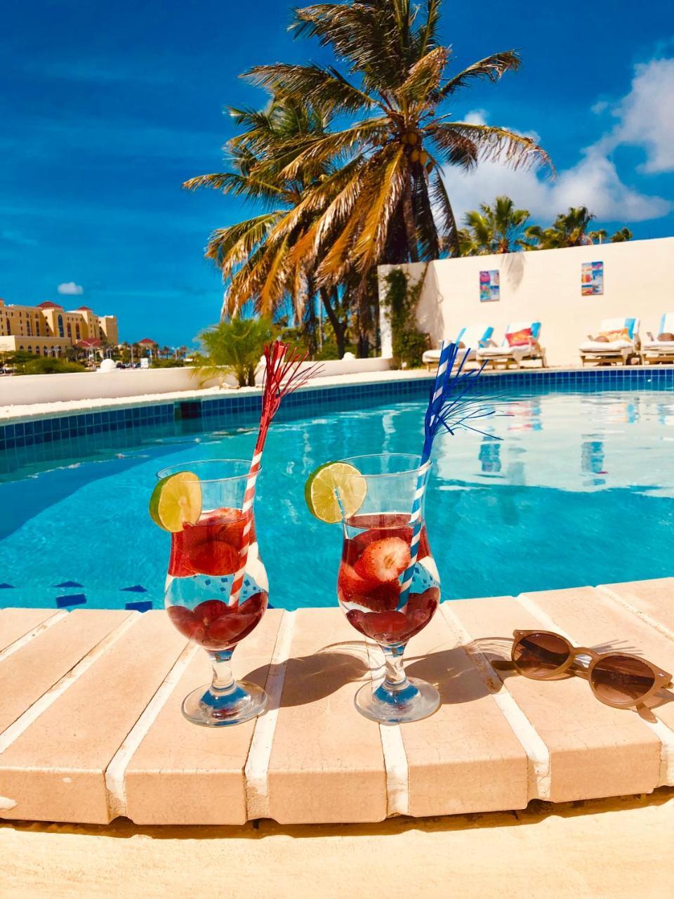 Karibu Aruba Hotel Palm Beach