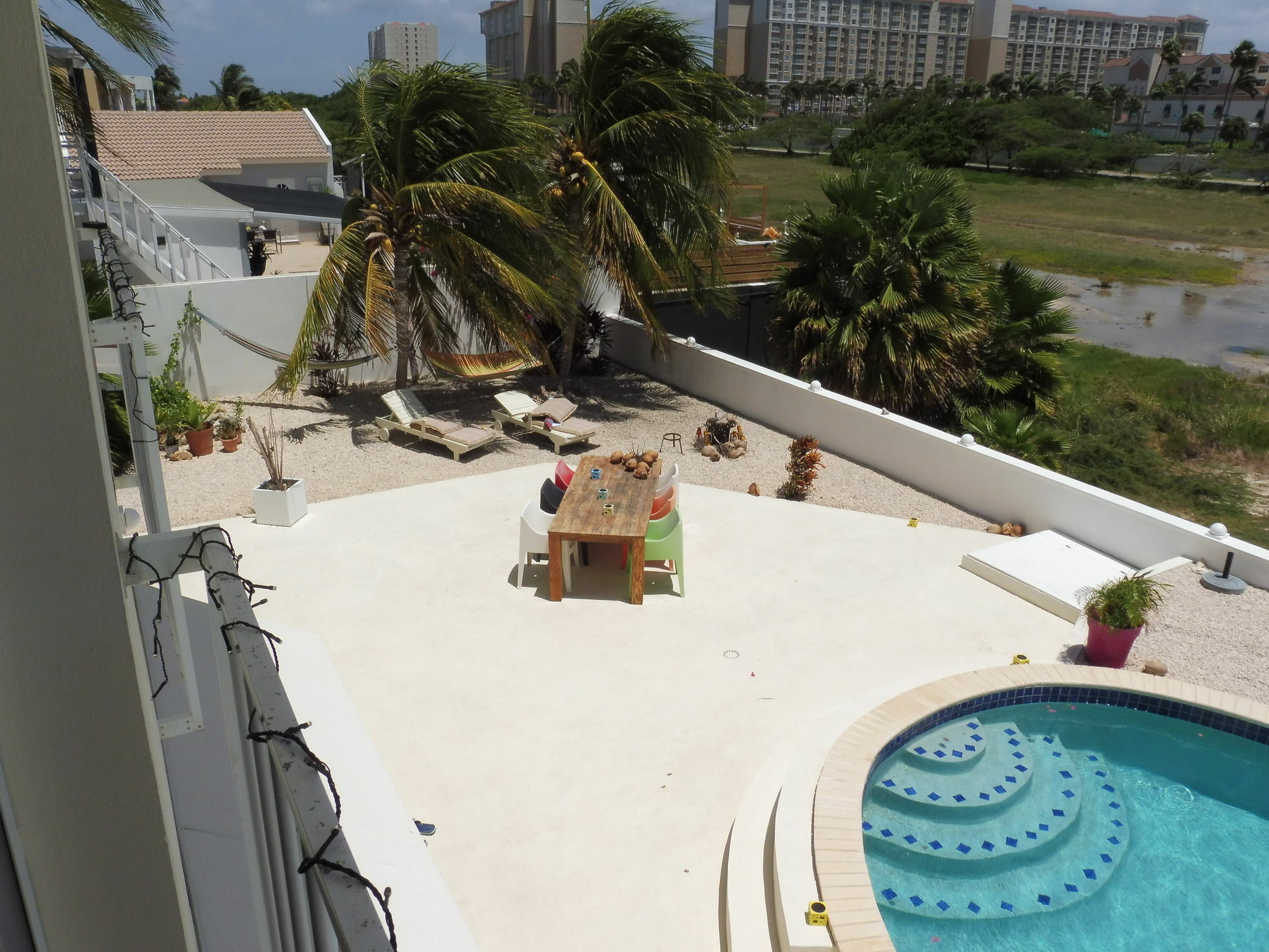Hotel Karibu Aruba 4*