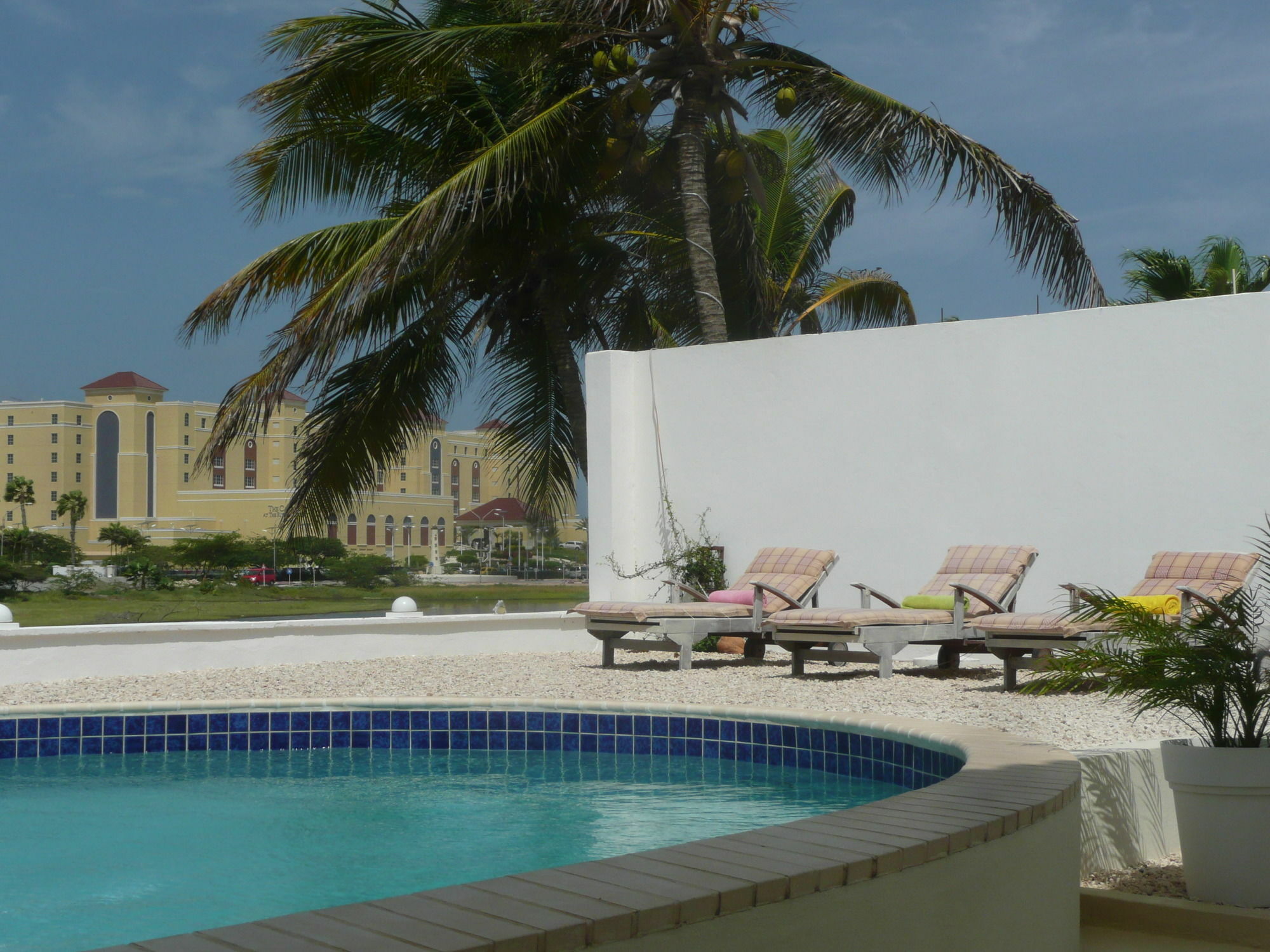 Karibu Aruba Palm Beach