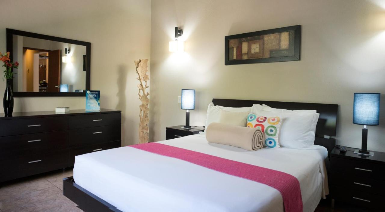 Costa Esmeralda Village Apartment Palm Beach